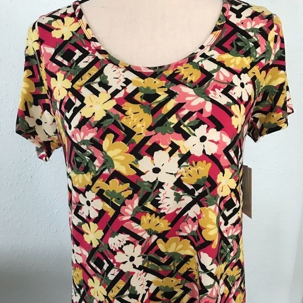 LuLaRoe Classic Tee 